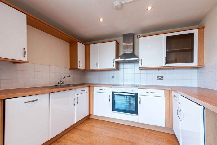 3 Bedroom Apartment To Rent In Ropewalk Court, Derby Road, The City, NG1