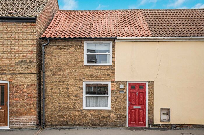 2 Bedroom Semi-Detached House For Sale In Nutholt Lane, Ely, CB7