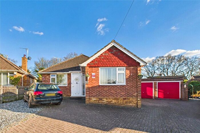 4 Bedroom Bungalow To Rent In Summersvere Close, Three Bridges, Crawley, West Sussex, RH10
