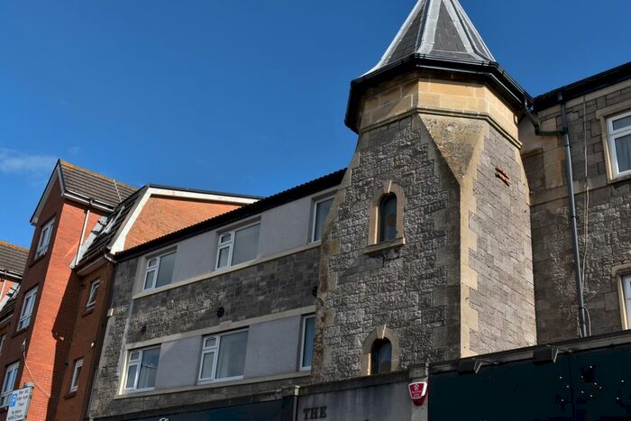 2 Bedroom Flat To Rent In High Street, Worle, Weston-Super-Mare, BS22