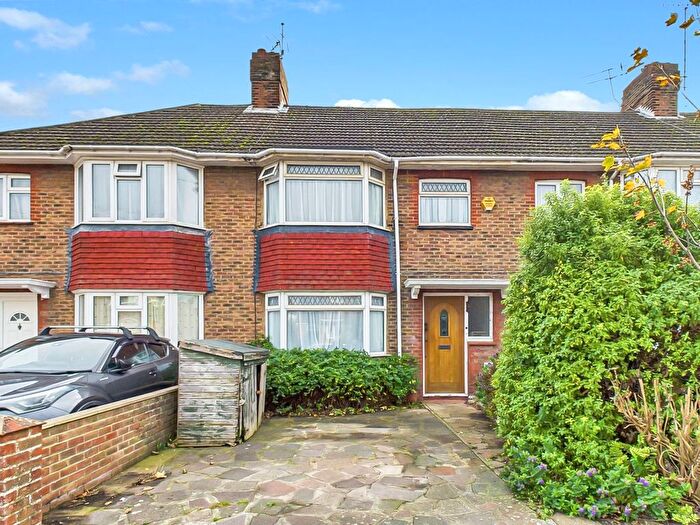 3 Bedroom Terraced House For Sale In Guildford Road, Worthing, BN14