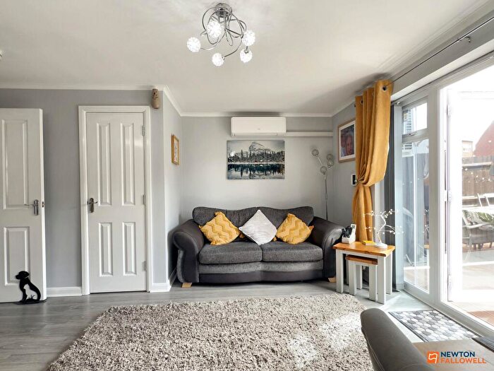 3 Bedroom Terraced House For Sale In Ashby Road, Coalville, LE67