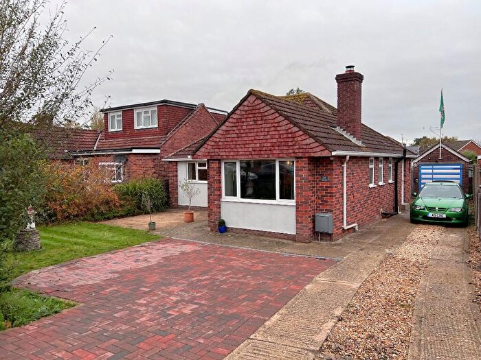 3 Bedroom Detached Bungalow For Sale In Hollybank Crescent, SO45