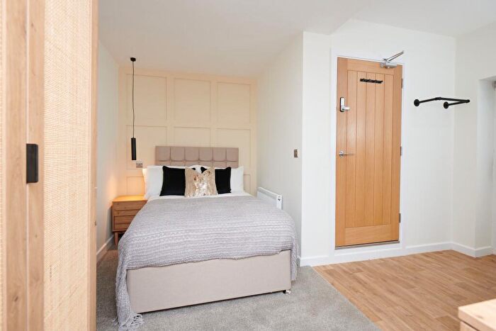 Terraced House To Rent In Room, Lord Haddon Road, DE7