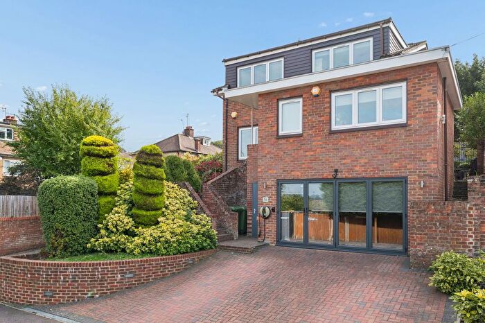 4 Bedroom Detached House For Sale In Kimble Crescent, Bushey Heath, WD23