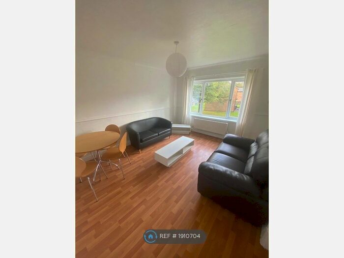 1 Bedroom Flat To Rent In Birkdale Drive, Ashton-On-Ribble, Preston, PR2