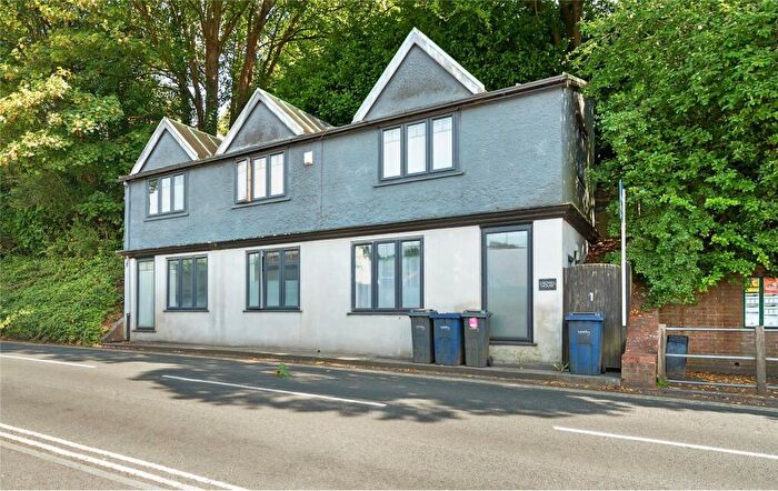 2 Bedroom Detached House For Sale In Lower Street, Haslemere, Surrey, GU27