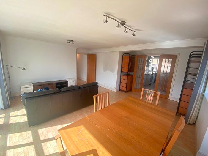 2 Bedroom Flat To Rent In Brightlingsea Place, London, E14