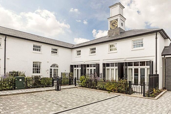 2 Bedroom Property To Rent In Egerton Drive, Old Isleworth, TW7