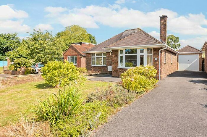 2 Bedroom Detached Bungalow To Rent In Clausentum Close, Peverells Wood, Chandlers Ford, SO53
