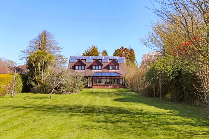 5 Bedroom Detached House For Sale In Southwick Road, North Boarhunt, PO17