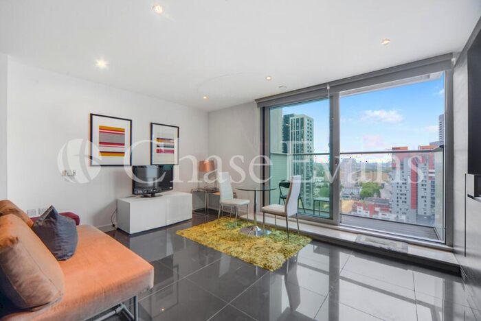 Flat For Sale In Pan Peninsula Square, Canary Wharf, London, E14
