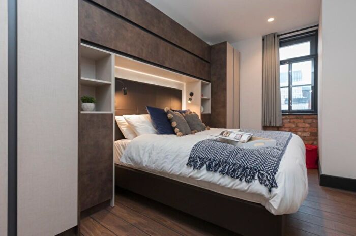 2 Bedroom Apartment To Rent In Bed Apartment, Portland Street, Basil House, M1