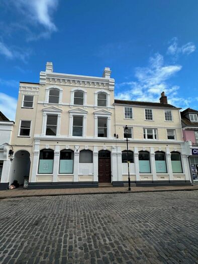 2 Bedroom Flat To Rent In Flat, Court Street, Faversham, ME13