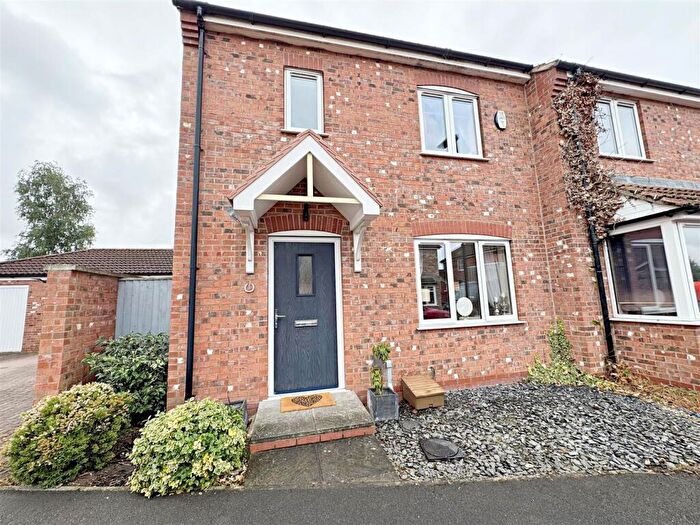 3 Bedroom Semi Detached House For Sale In Horseshoe Close, Scartho, Grimsby, N.E. Lincs, DN33