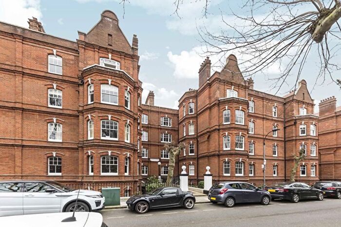 2 Bedroom Flat To Rent In Queen's Club Gardens, London, W14