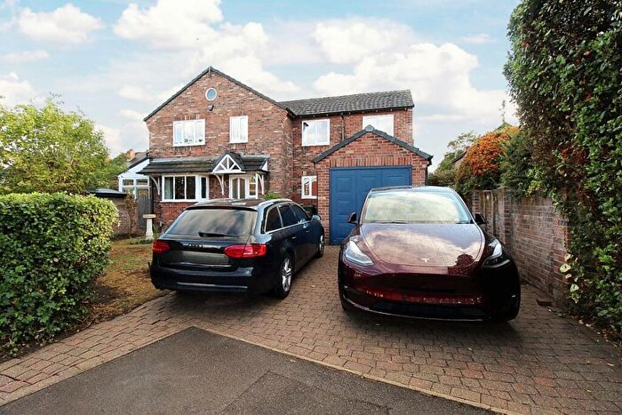 5 Bedroom Detached House For Sale In Moorlands Court, Wath-upon-Dearne, Rotherham, S63