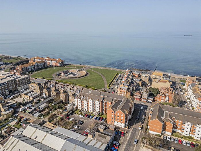 1 Bedroom Flat For Sale In Harold Road, Margate, CT9