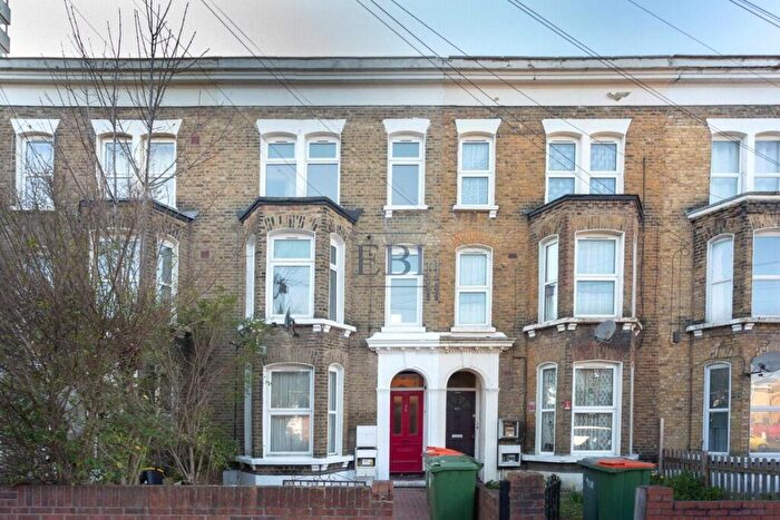 2 Bedroom Maisonette To Rent In Carnarvon Road, Stratford, London, E15