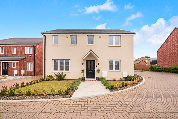3 Bedroom Detached House For Sale In Brambling Crescent, Gilden Park, Essex, CM17