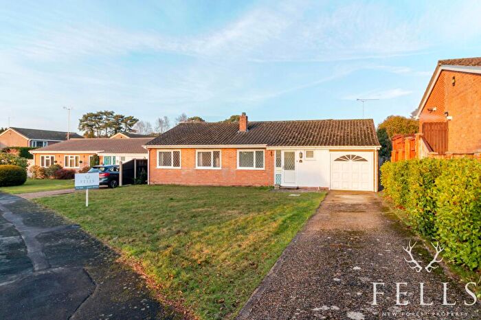 3 Bedroom Detached Bungalow For Sale In Willow Close, St. Leonards, BH24
