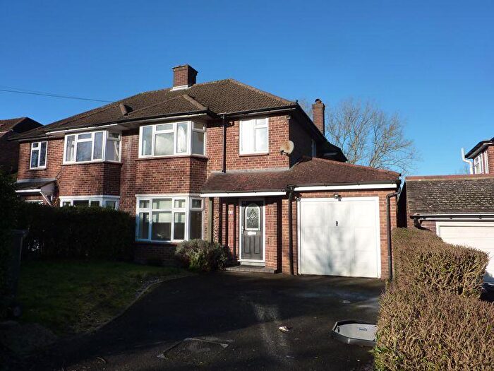 3 Bedroom Semi-Detached House To Rent In Riddlesdown, CR8