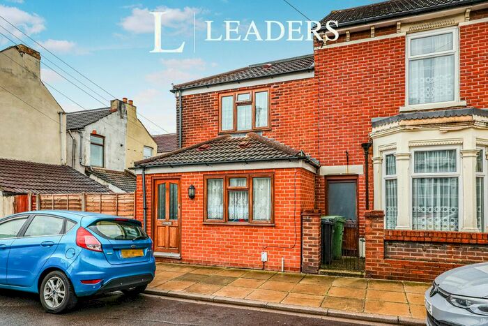 2 Bedroom End Of Terrace House To Rent In Percival Road, Portsmouth, PO2