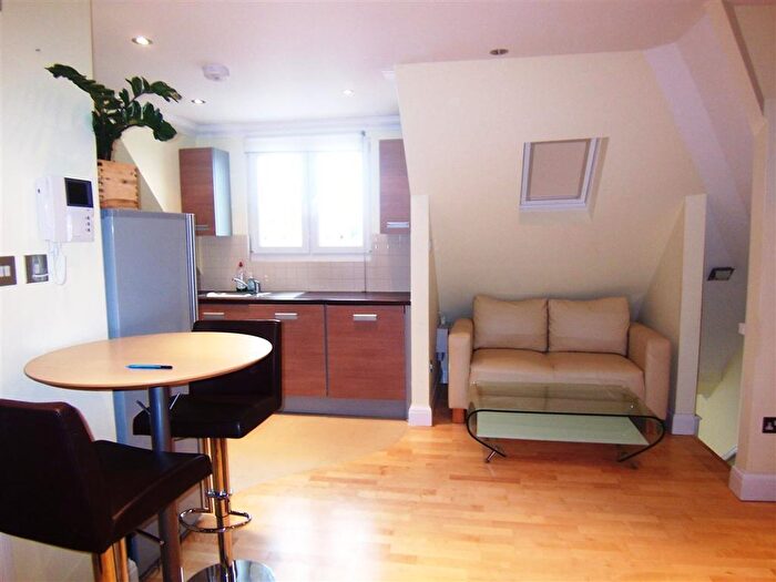 Studio To Rent In Station Road, Harrow, HA1