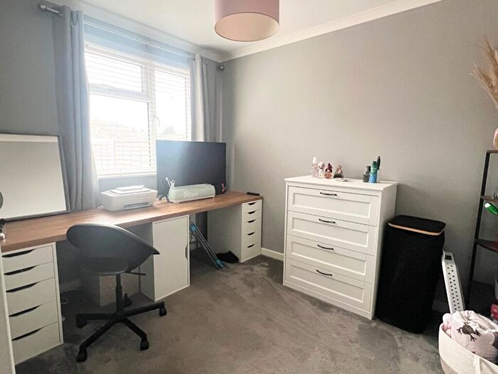 2 Bedroom Semi-Detached Bungalow For Sale In Holly Road, Blackfield, Southampton, SO45