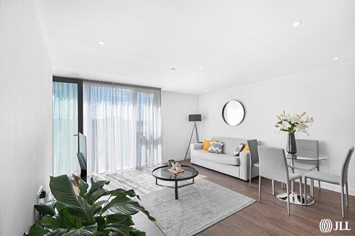 1 Bedroom Flat To Rent In Newnton Close London, N4
