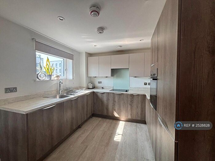 2 Bedroom Flat To Rent In Proteus House, Oakgrove, Milton Keynes, MK10