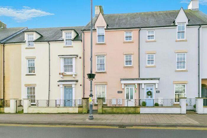 3 Bedroom Town House For Sale In Riverside Mews, Cowbridge, CF71