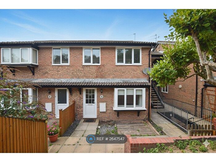2 Bedroom Terraced House To Rent In Pinders Road, Hastings, TN35