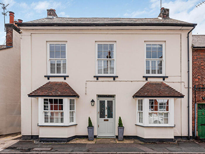 4 Bedroom End Of Terrace House For Sale In Charles Street, Tring, HP23