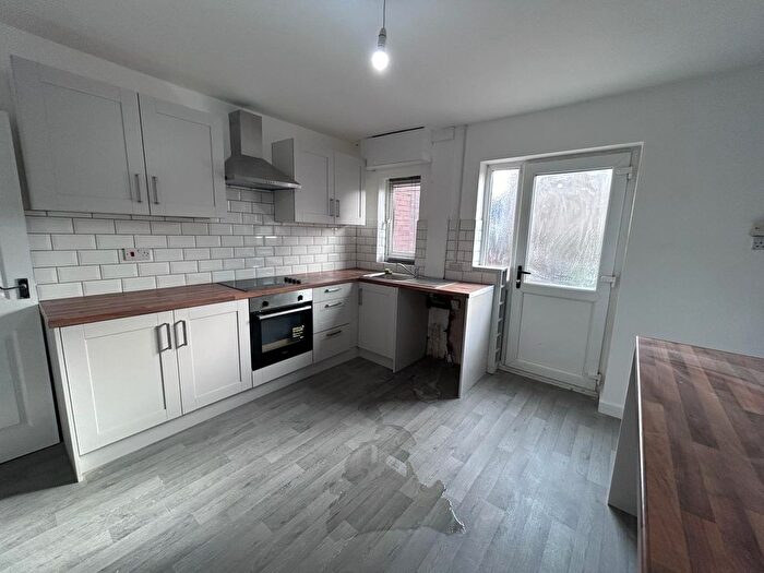 2 Bedroom Terraced House To Rent In Eastfield Lane, Castleford, WF10