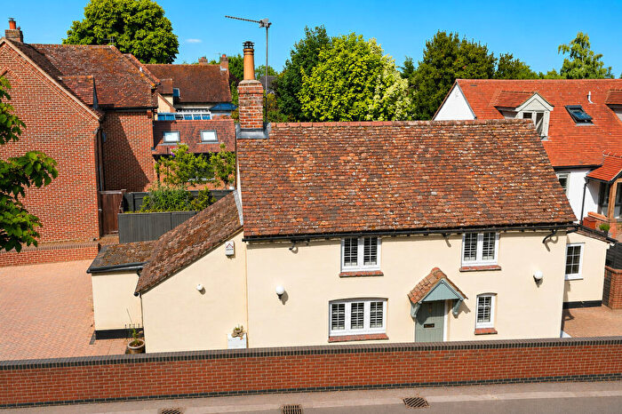 2 Bedroom Cottage For Sale In Long Crendon, Buckinghamshire, HP18