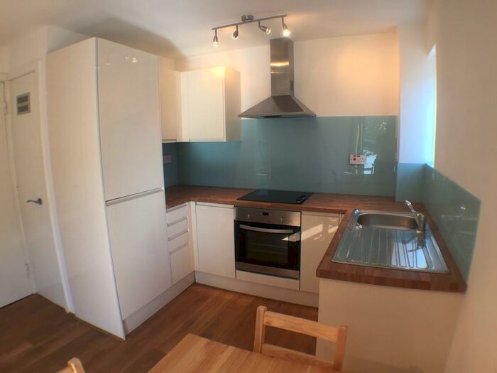 1 Bedroom Apartment To Rent In The Chandlers, Leeds City Centre, LS2