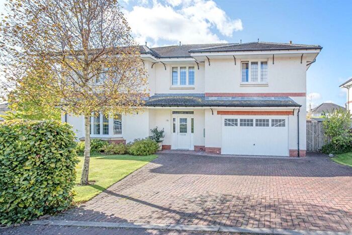 5 Bedroom Detached House For Sale In Gowan Lea, Dollar, FK14