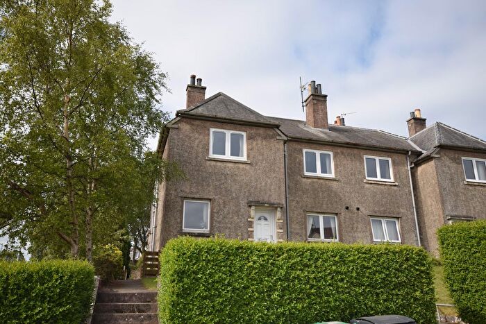 2 Bedroom Flat To Rent In Lamond Drive, St. Andrews, KY16