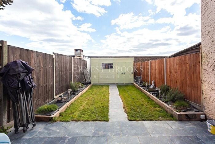 2 Bedroom Detached House To Rent In Masterman Road, East Ham, London, E6