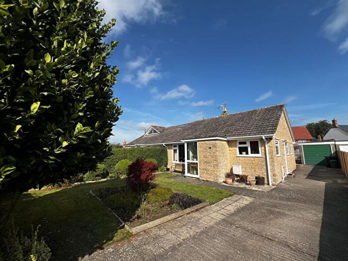 2 Bedroom Semi-Detached Bungalow For Sale In Kentisworth Road, Marnhull, DT10