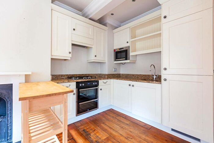 2 Bedroom Flat To Rent In Leonard Street, , Shoreditch, London, EC2A