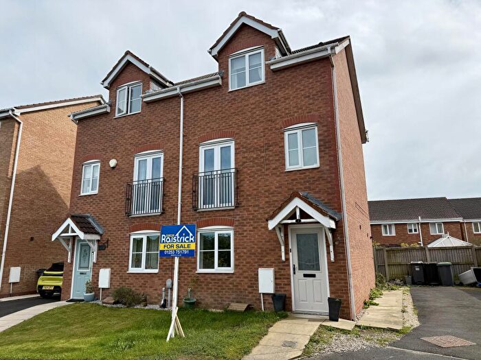 3 Bedroom Semi-Detached House For Sale In Milton Place, FY2
