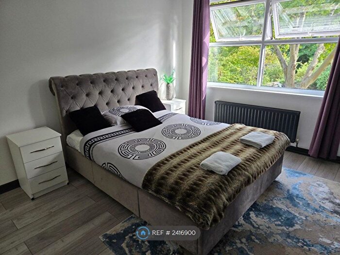 4 Bedroom Detached House To Rent In New Cross Road, Headington, Oxford, OX3