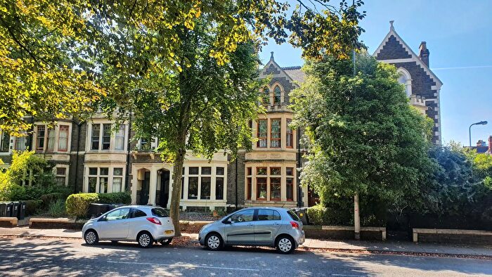 3 Bedroom Flat To Rent In Ninian Road, Roath, Cardiff, Cardiff, CF23