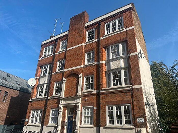 1 Bedroom Flat To Rent In Aubrey Mansions, Marylebone, NW1