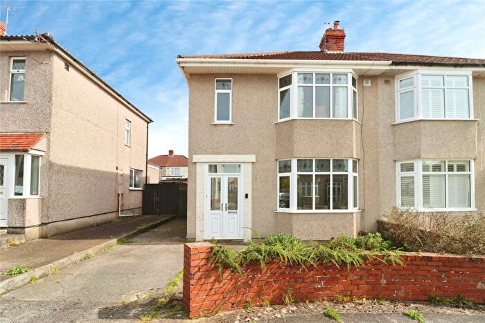 3 Bedroom Semi Detached House For Sale In Parkhurst Avenue, Bristol, BS16