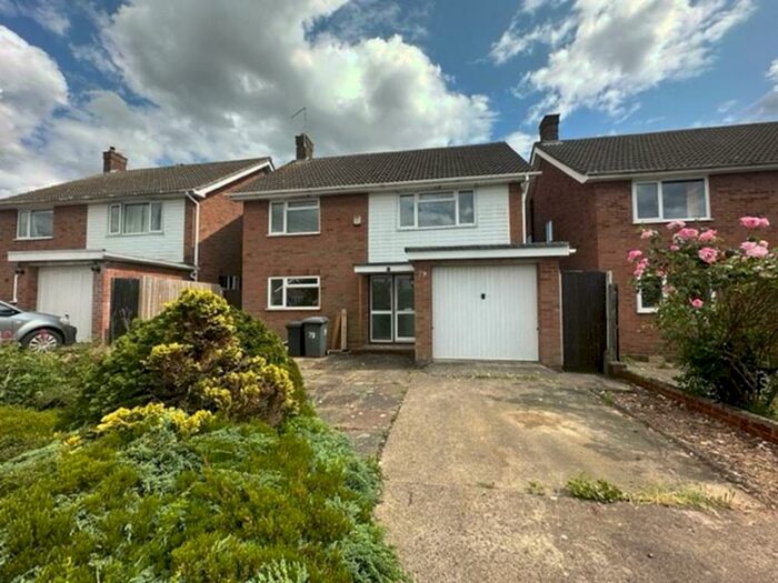 4 Bedroom Detached House To Rent In Aspen Avenue, Bedford, MK41