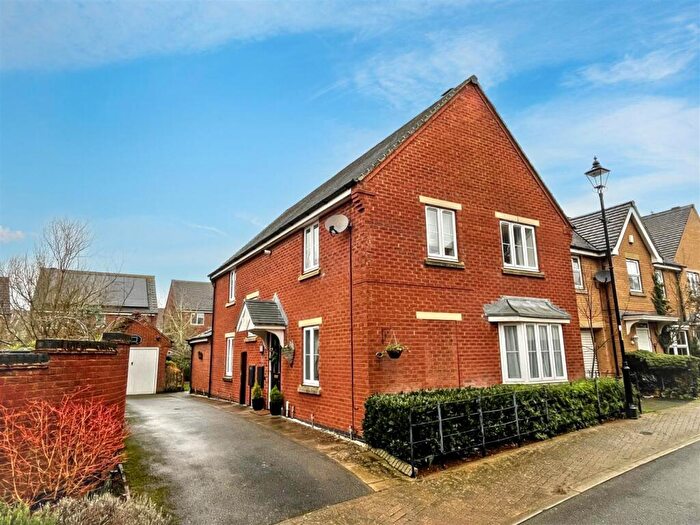 4 Bedroom Detached House For Sale In Goldfinch Road, Uppingham, Oakham, LE15