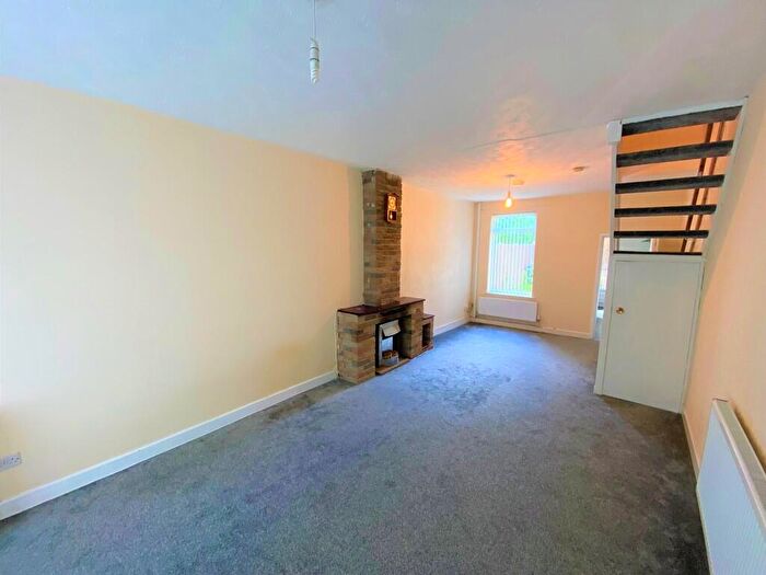 2 Bedroom End Of Terrace House To Rent In Richmond Street, Coventry, CV2